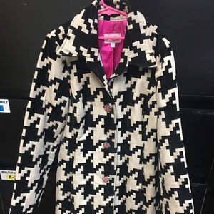 3 Sisters Coat